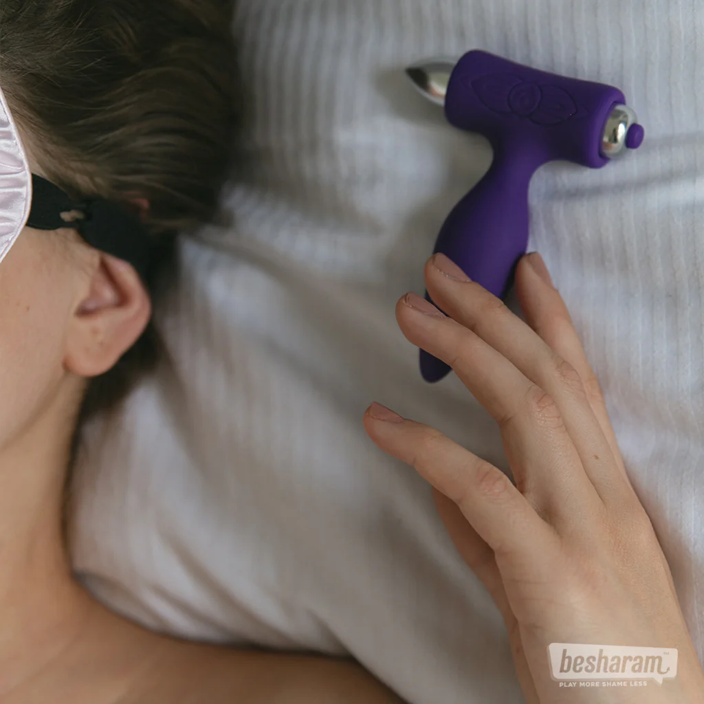 Rocks-Off-Petite-Sensations-Smooth-Butt-Plug-lifestyle