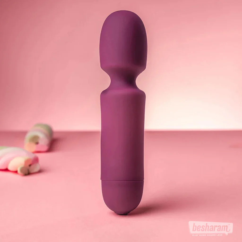 SugarBoo-Playful-Passion-Wand-Vibrator-lifestyle