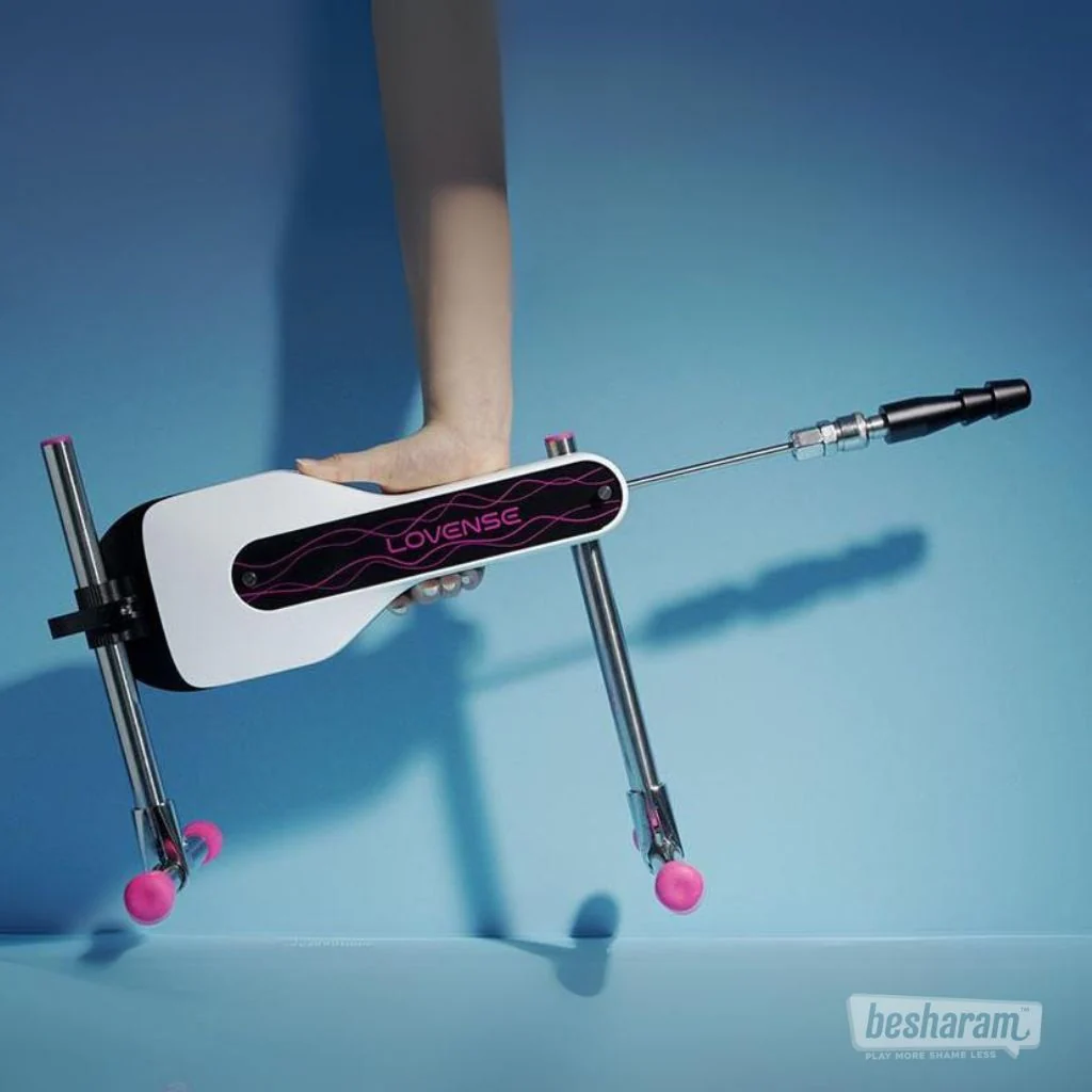 lovense-mini-sex-machine-hand